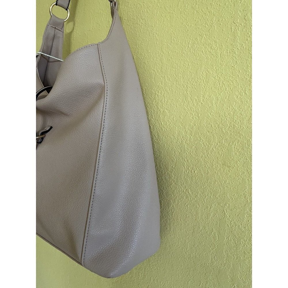 Alyssa Peta approved Soft Vegan pink shoulder bag & wristlet 2 pieces lead free - Picture 4 of 16